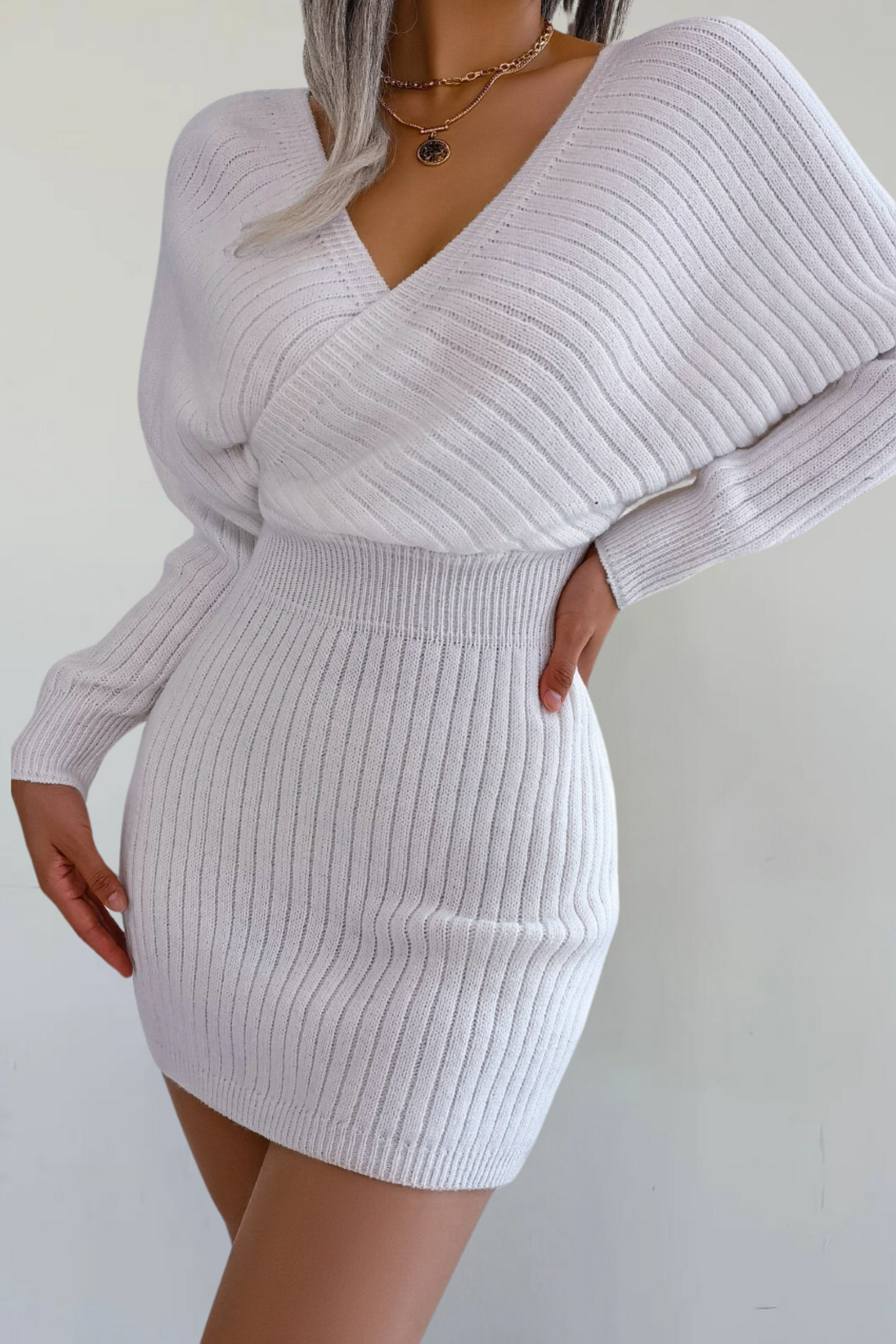 Louise ™ | V-Neck Knitted Dress